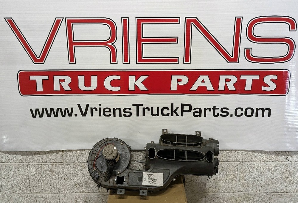 PETERBILT USED PETERBILT 386, 388, 389 HEATER DIFFUSER ASSEMBLY, INSIDE CAB, S3