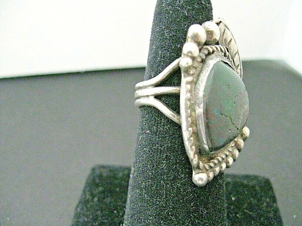 Woman's Native American Ring