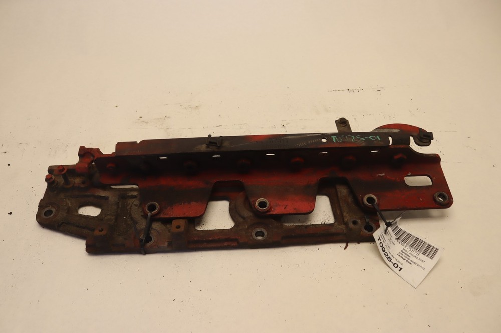 2013-2017 PETERBILT 579 PACCAR CUMMINS ISX15 ENGINE BRACKET SUPPORT MOUNT OEM