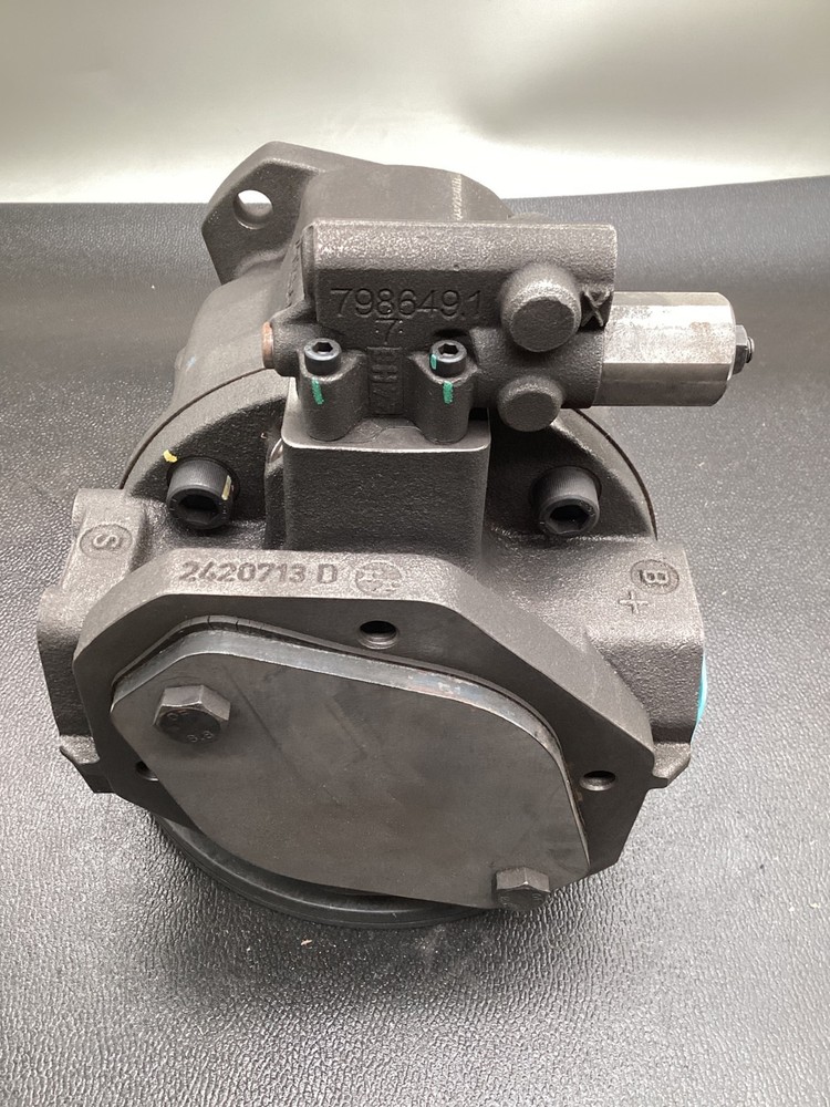 REXROTH R902400333 Axial Piston Variable Pump AA10VSO71DR USED