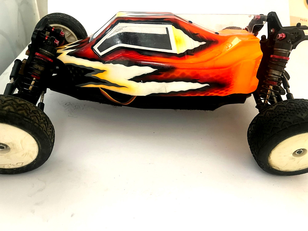 TLR rc buggy  Racer