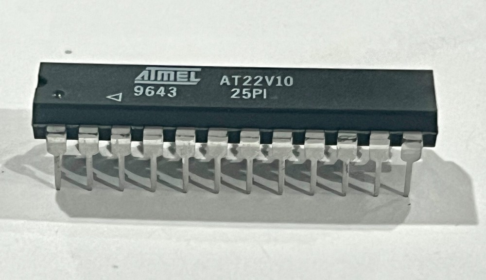 AT22V10-25PI  Simple EPLD, Programmable Array Logic, 24 Pin, Plastic, DIP