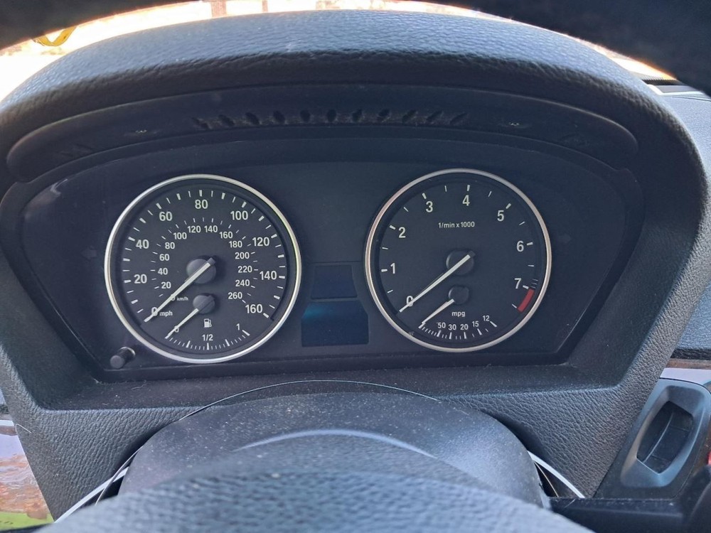 X5 2009 Glove Box 4833592