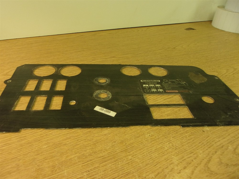 Freightliner 08-089 13-Speed Dash Trim Panel *FREE SHIPPING*