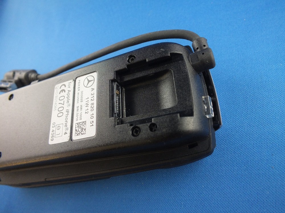 Mercedes UHI recording shell iPhone 4 A2128201051 mobile case media interface