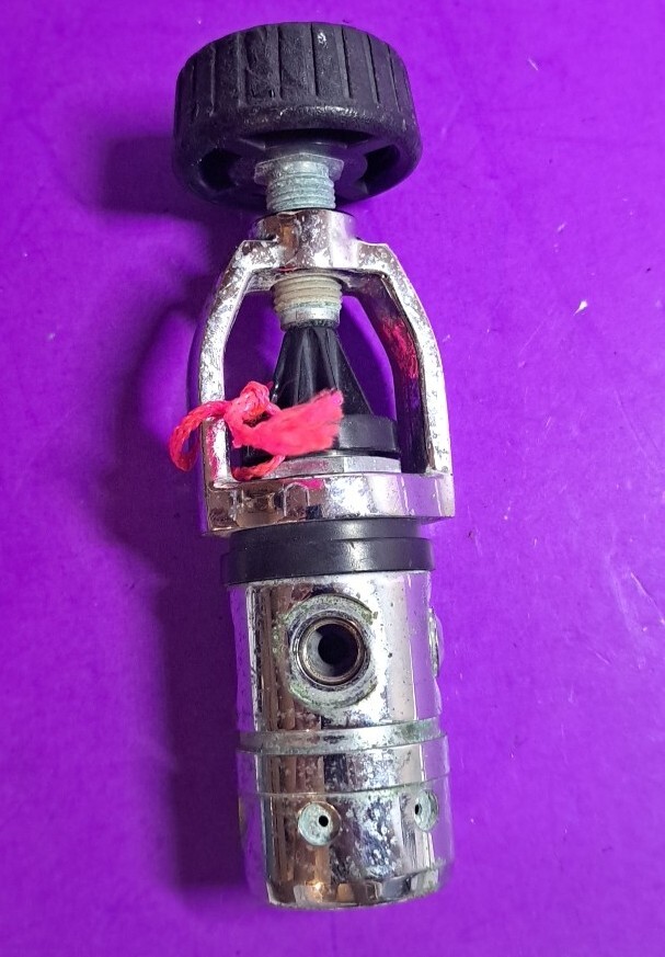 Oceanic First Stage Regulator Yoke