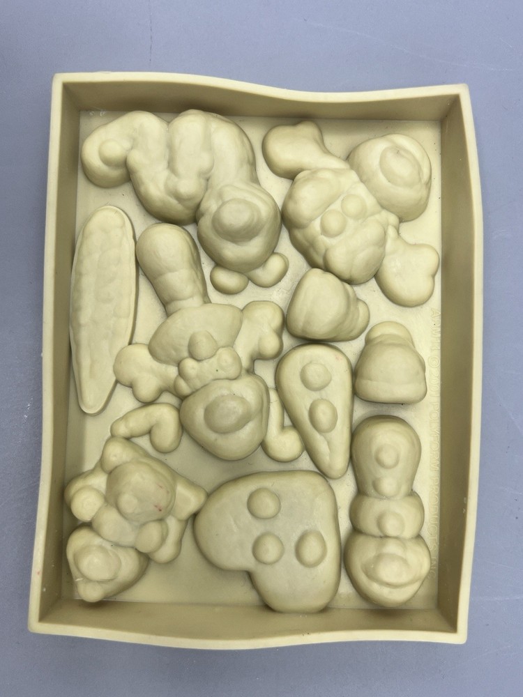 Polyform Mold Casting 2001 Birds Heart Caterpillar APM14 Slip Casting