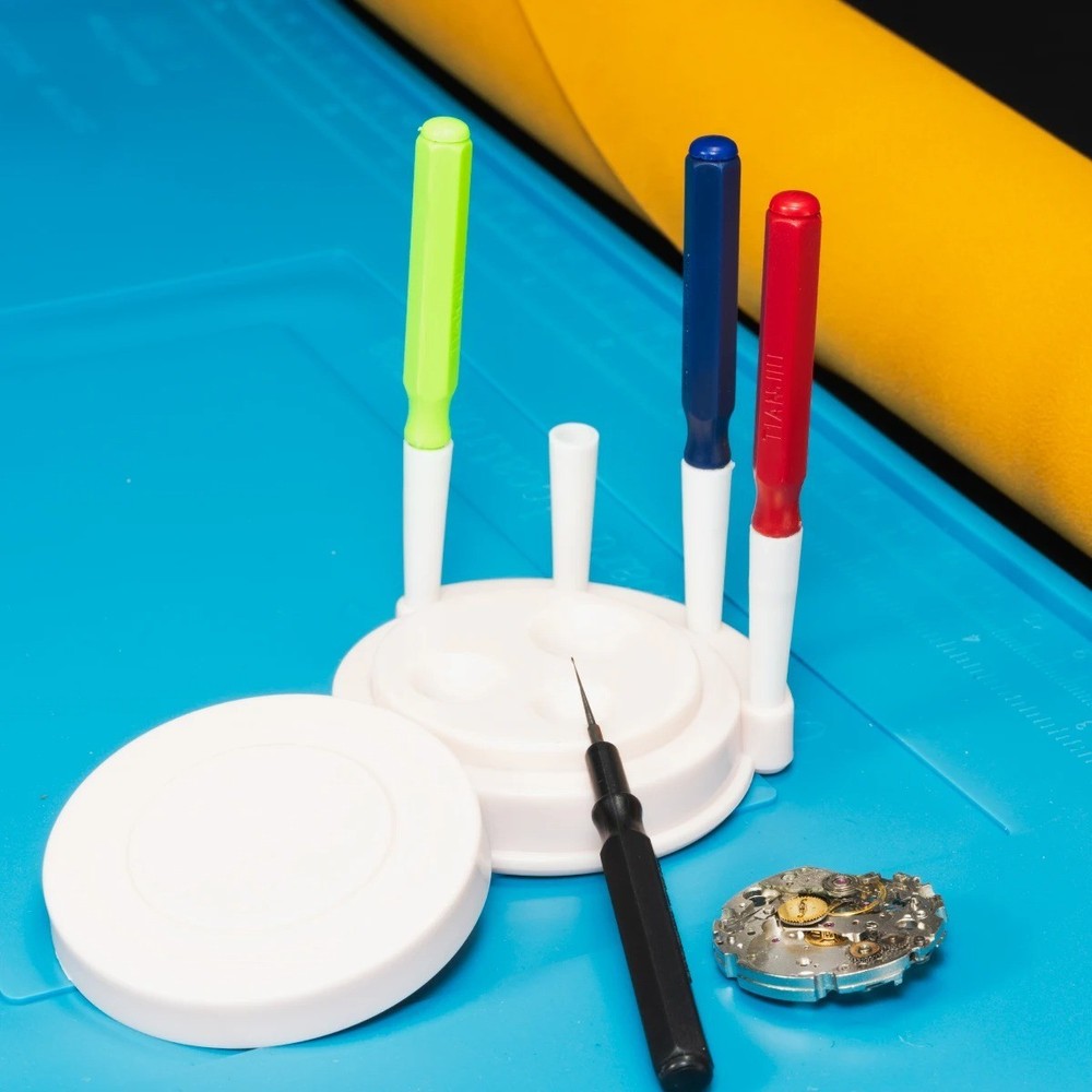 Complete Starter Watch Oiling Kit - Moebius Oils And Bergeon Oiler