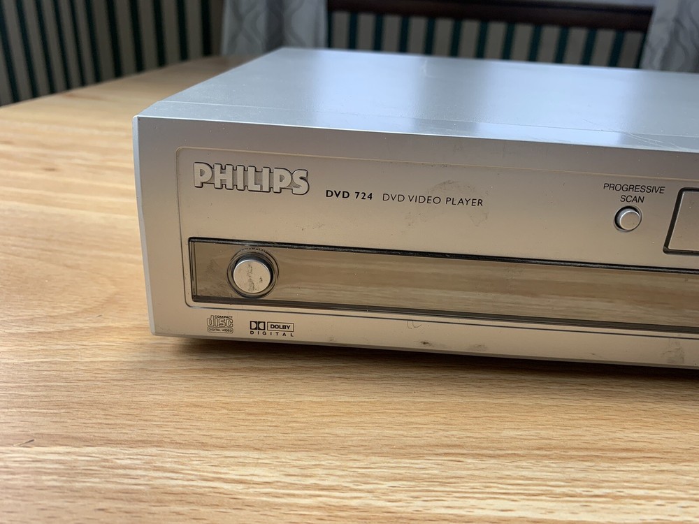 Phillips DVD Player Silver DVD724 Remote Included