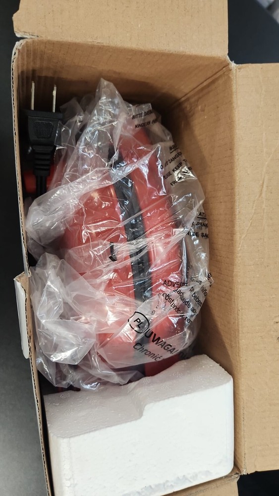 Courant 7-inch Belgian Waffle Maker - Red