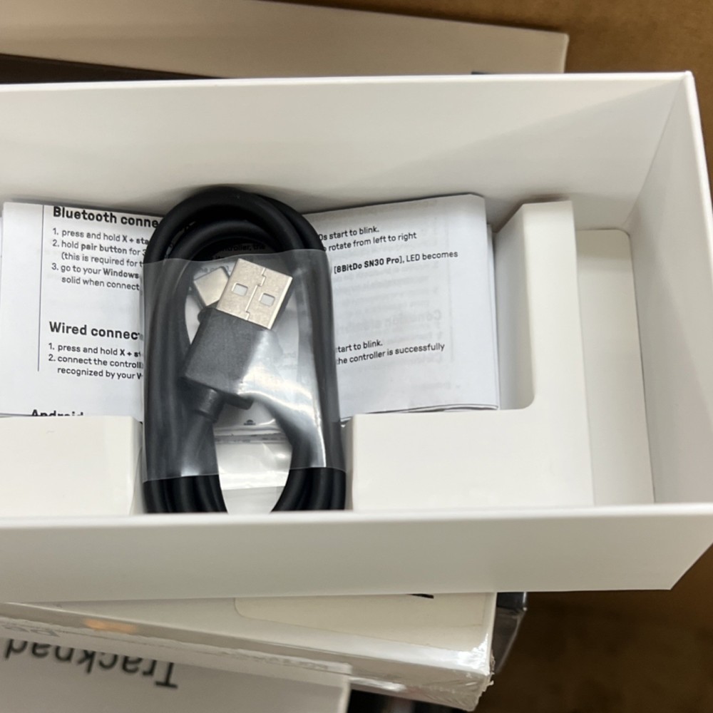 8BitDo SN30 Pro PocketPro Bluetooth Controller Hall Effect Gyro Clear Switch