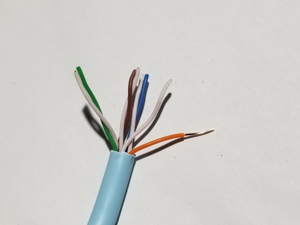 Commscope 1061C 24/4P Cat5E UTP Systemax PowerSUM Network Cable Light Blue/100ft