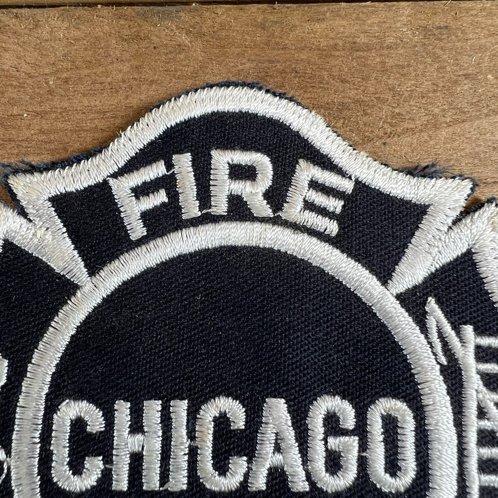 VTG ILLINOIS CHICAGO FIRE DEPT PATCH