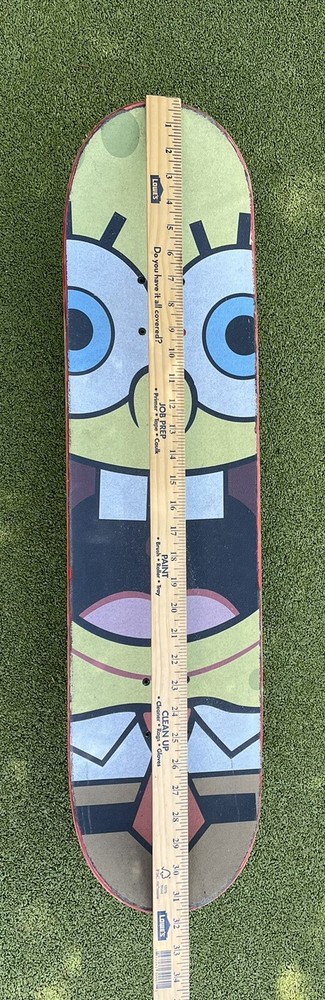 Mikemo Sponge Bob Skateboard Silver trucks & Bones