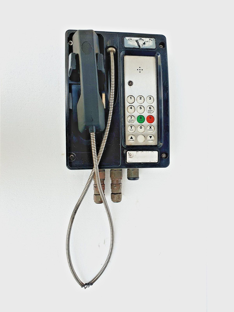 ECHO EZ1-HND-S Digital Zone 1 Intercom Station, NEEDS CABLE REPLACEMENT