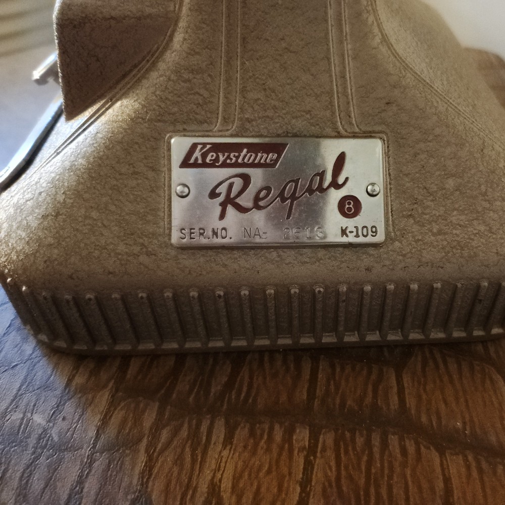 Regal Keystone 8 MM Projector Working Model K-109 with Carrying Case