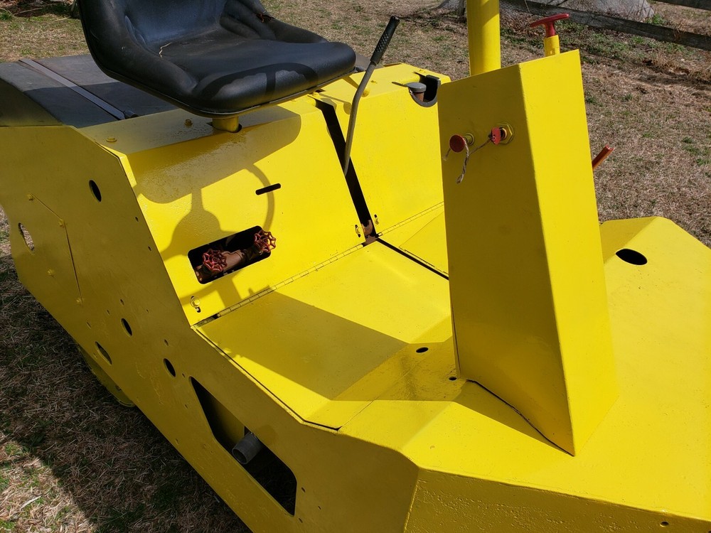 Vibrating Roller Compactor