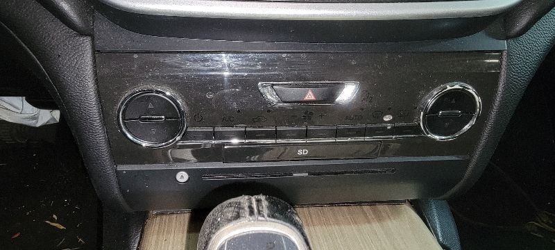 2016 Maserati Ghibli Radio Control Panel