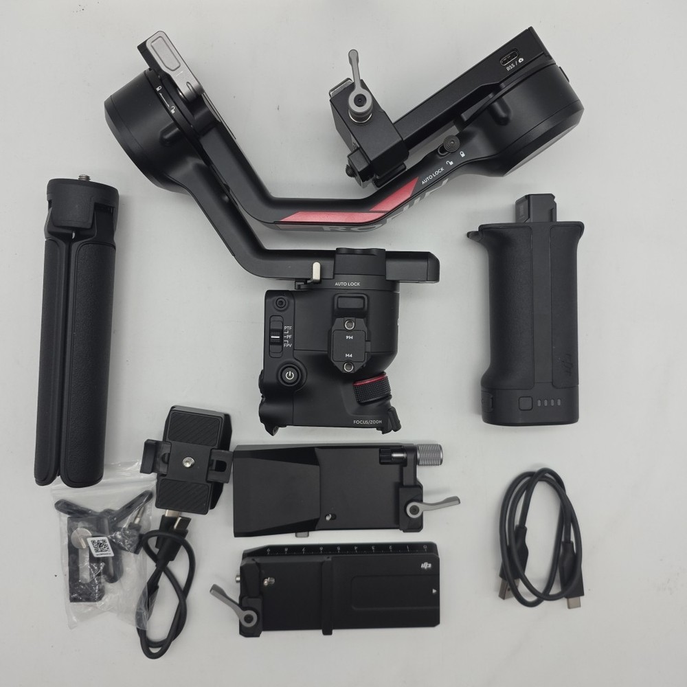 DJI RS 4 3-Axis Gimbal Stabilizer for Cameras W/Box RS4
