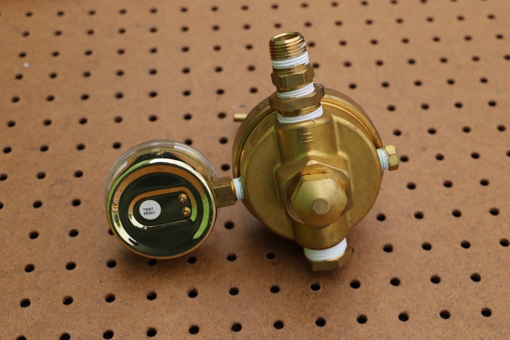 VICTOR L700C HIGH FLOW LINE REGULATOR