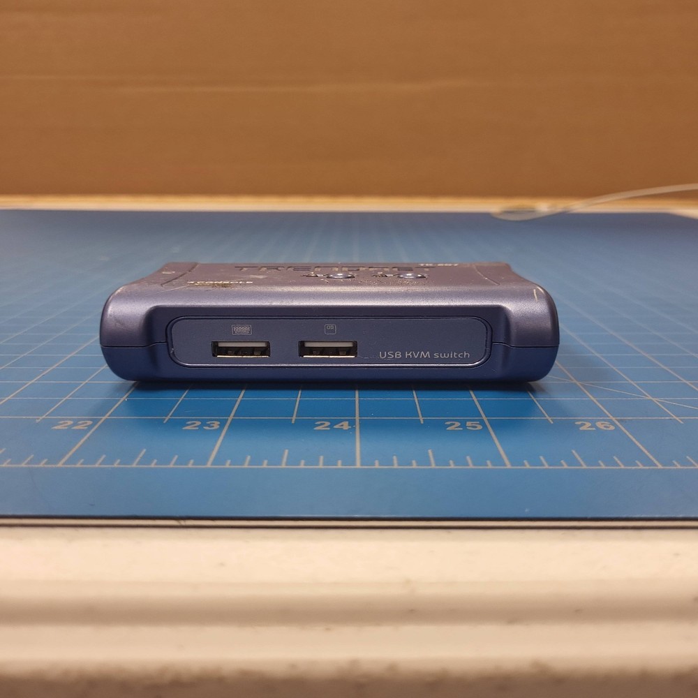 TRENDnet TK-207 KVM Switch 2 Port VGA USB Console Control Computer PC Server