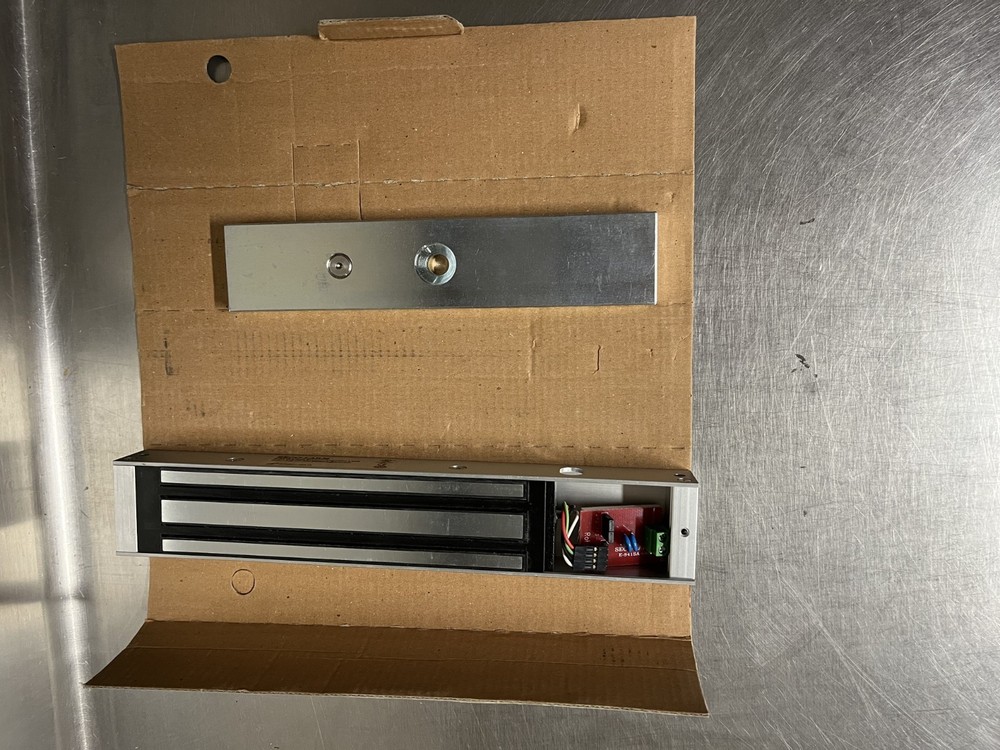 Seco-Larm 600 lb Electromagnetic Lock E-941SA-600