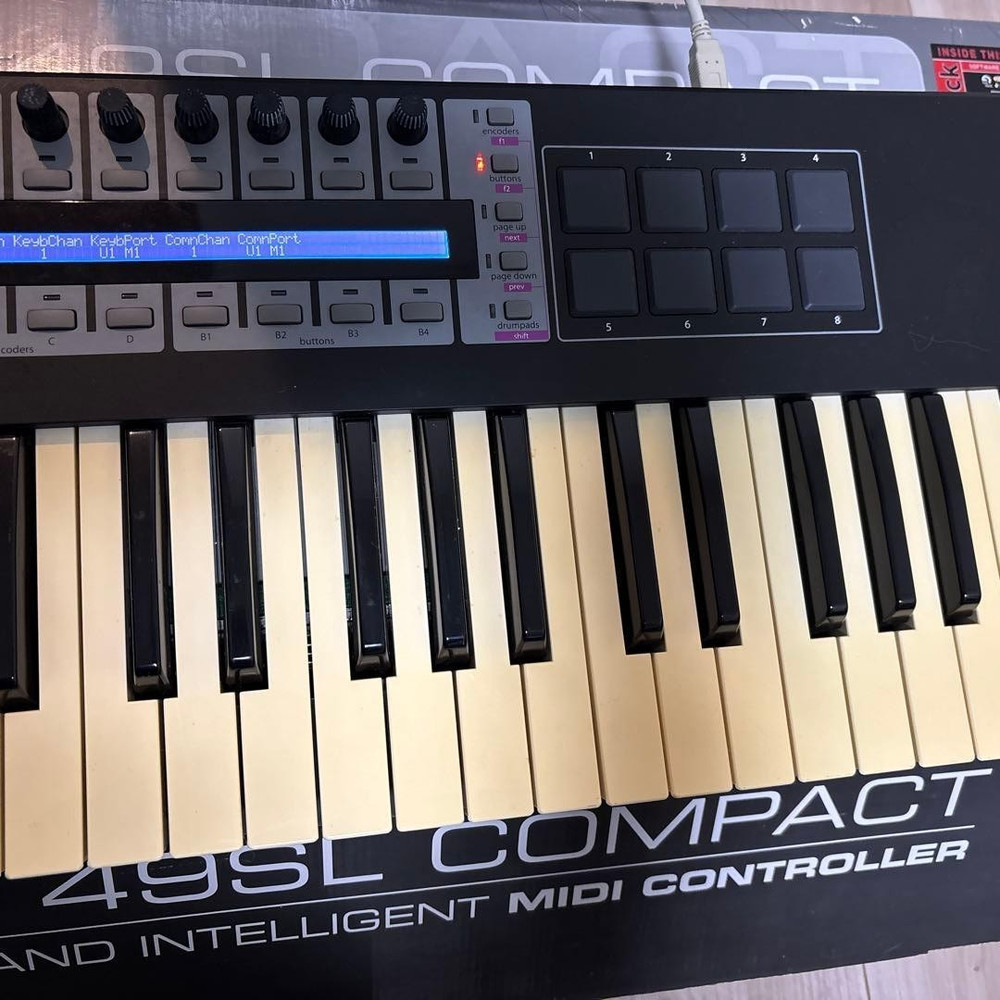 Novation 49SL Compact MIDI Controller Keyboard w/ Box USB Working from japan