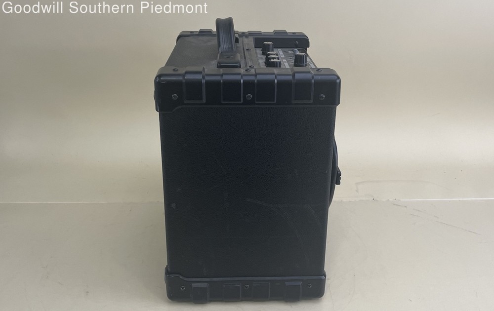 Roland CUBE-15 Guitar Amplifier - Tested