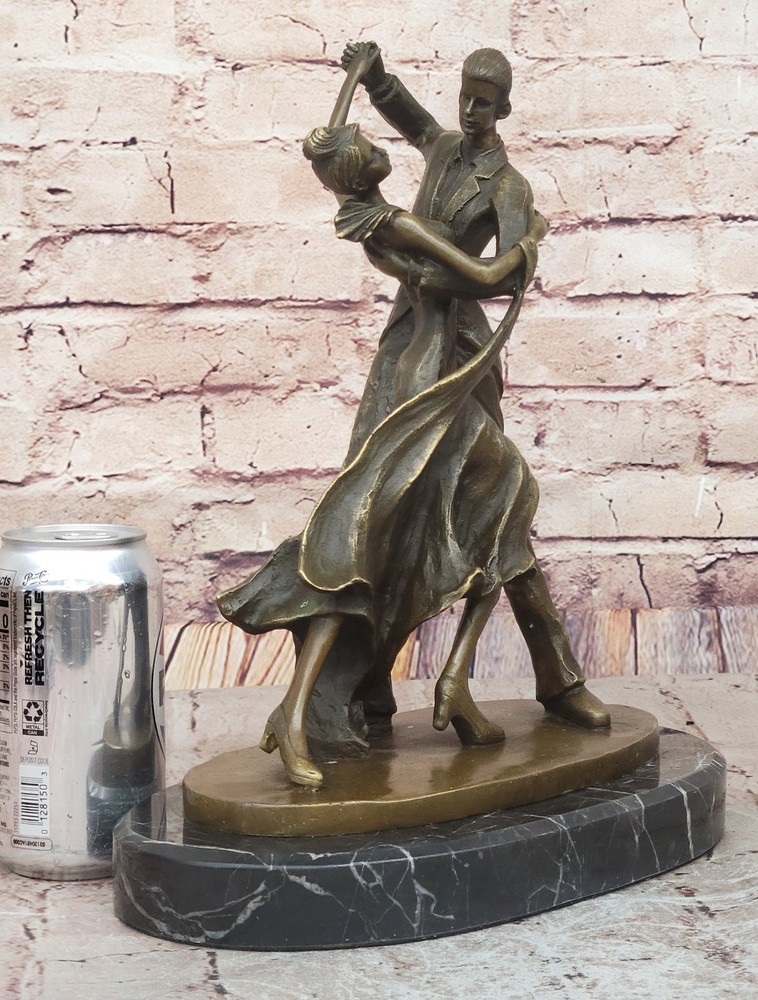 Genuine Bronze Handcrafted by Lost Wax Method Tango Dancer Dancing Aldo Vitaleh