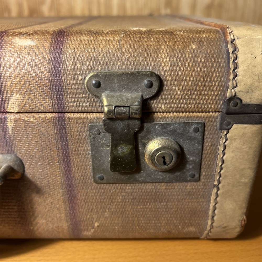 Antique US Trunk Company Suitcase