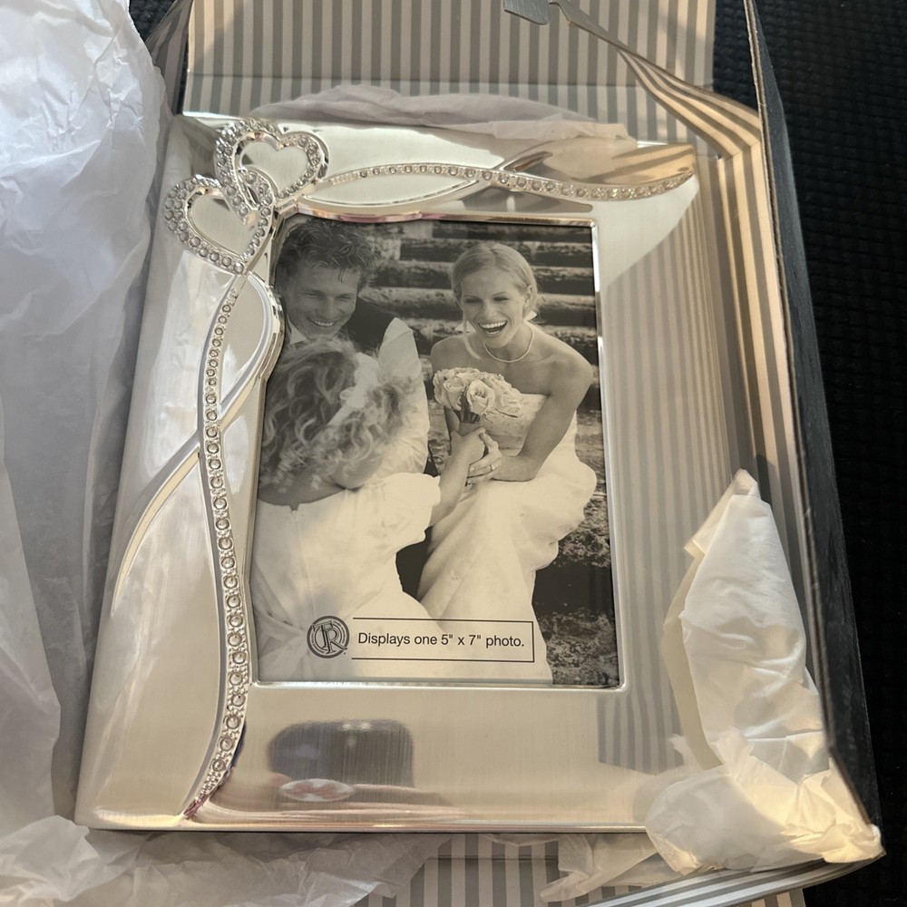 Intertwined Heart 5X7" Picture Frame ✨NEW✨
