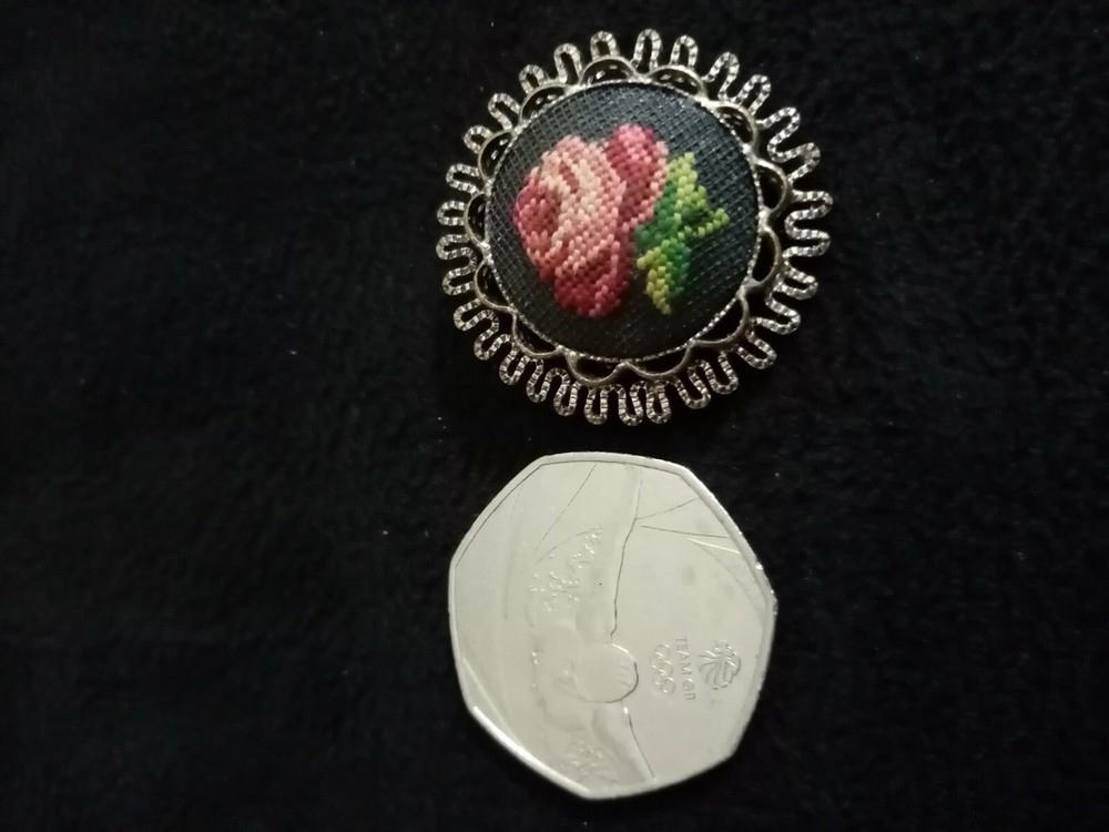 Vintage Handcrafted Embroidery Flower Rose