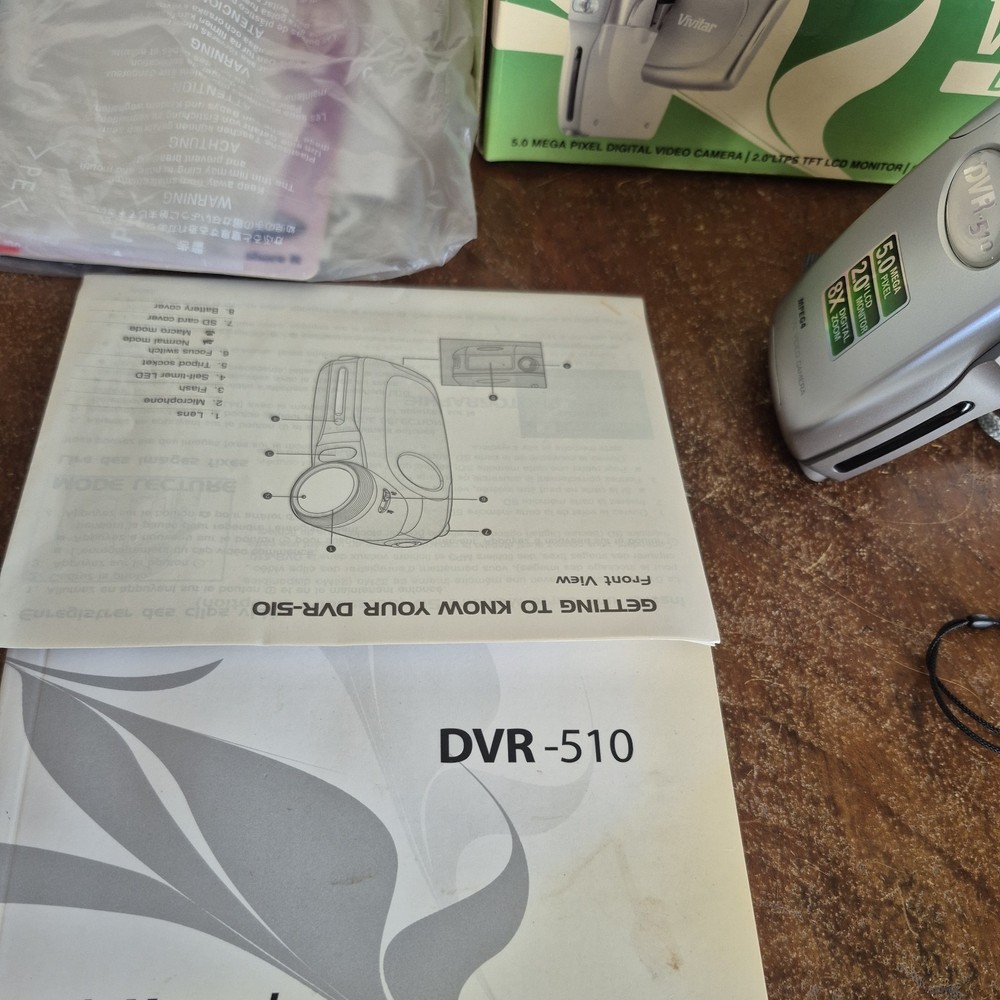 VIVITAR DVR-510 MPEG 4 DIGITAL VIDEO CAMERA boxed untested