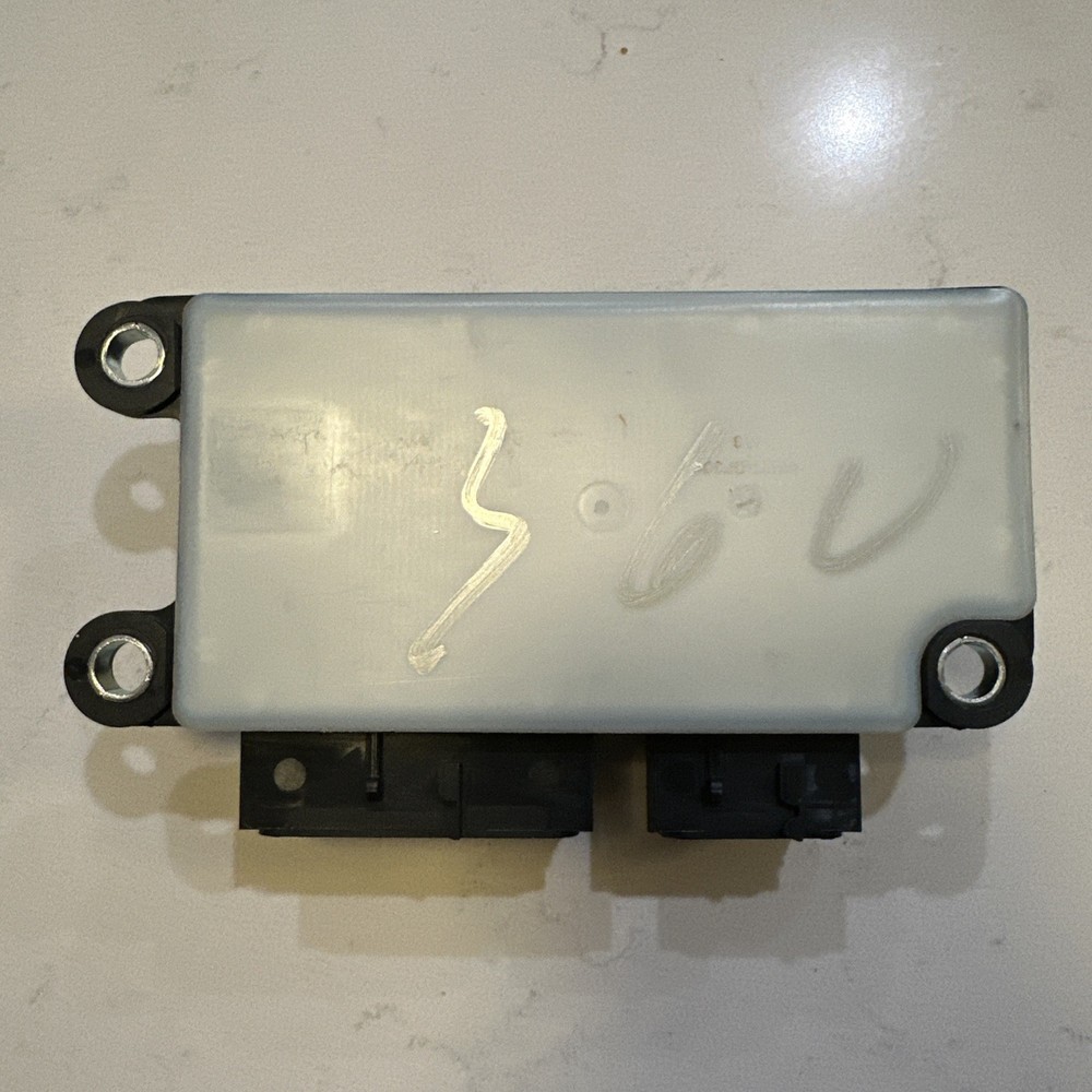2017-2019 GM BCM ECU SRS DIAGNOSTIC CONTROL MODULE OEM -NO CRASH DATA - 13521205