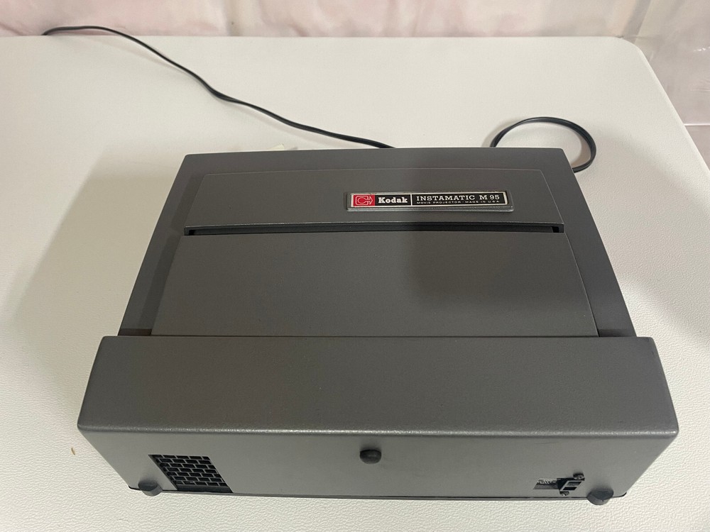 Kodak Instamatic M95 Projector