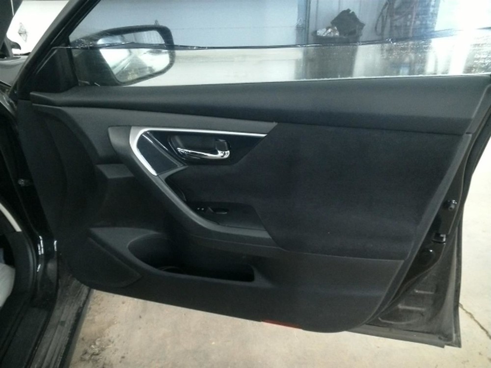 ALTIMA 2013 Fuse Box Cabin 104851254