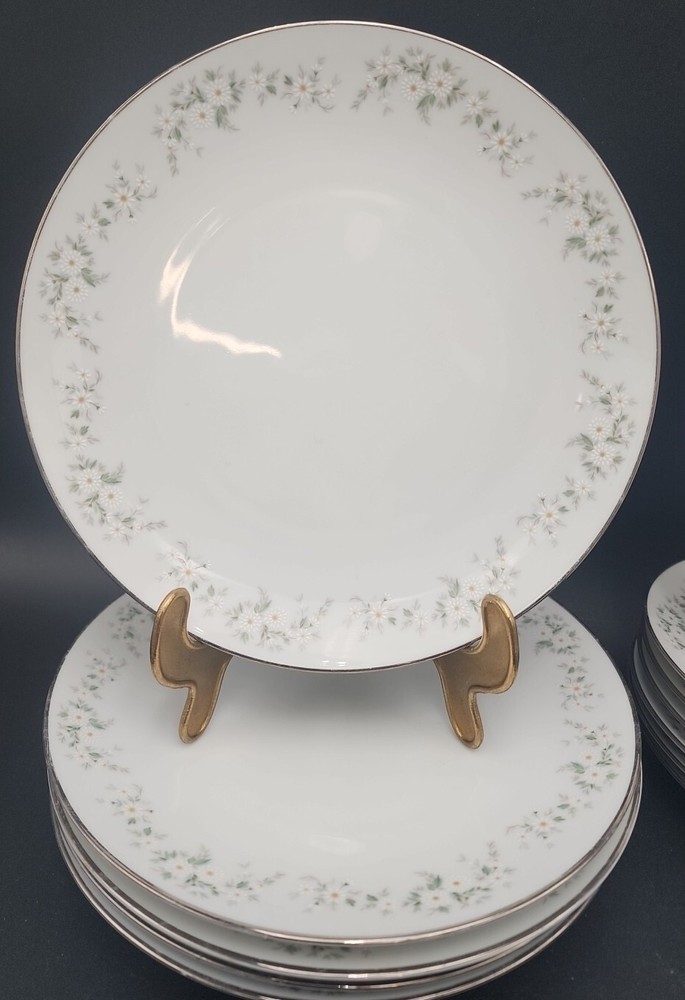 27 Pieces NORITAKE china "ANNABELLE" 6856 pattern "BEAUTIFUL"