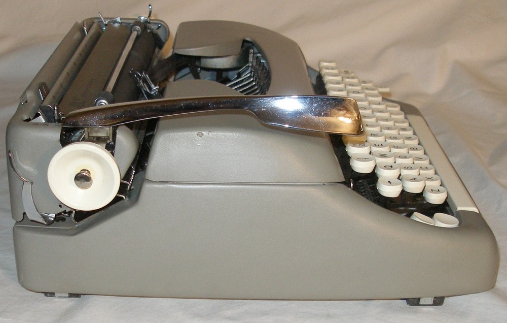 TYPEWRITER SMITH CORONA 1965 STERLING 5AX