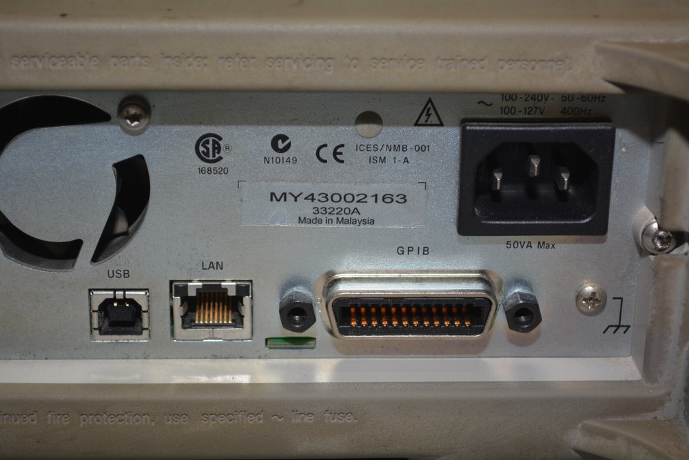 ^ Agilent 33220A 20 MHz Function Arbitrary Waveform Generator #X3432