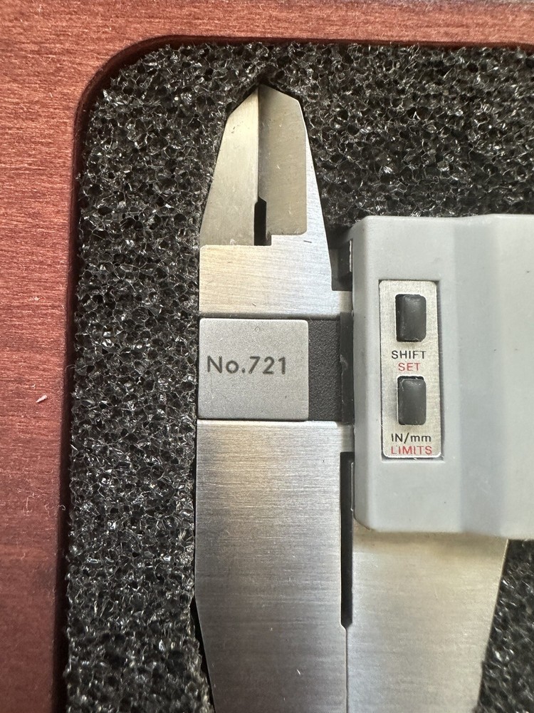 STARRETT 24" Model No. 721 Digital Caliper