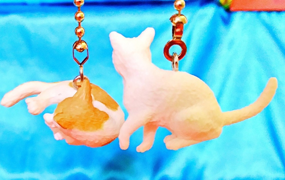 Set of Two ~ Sleeping Kitty & Roaming White Cat ~ Ceiling Fan Pulls