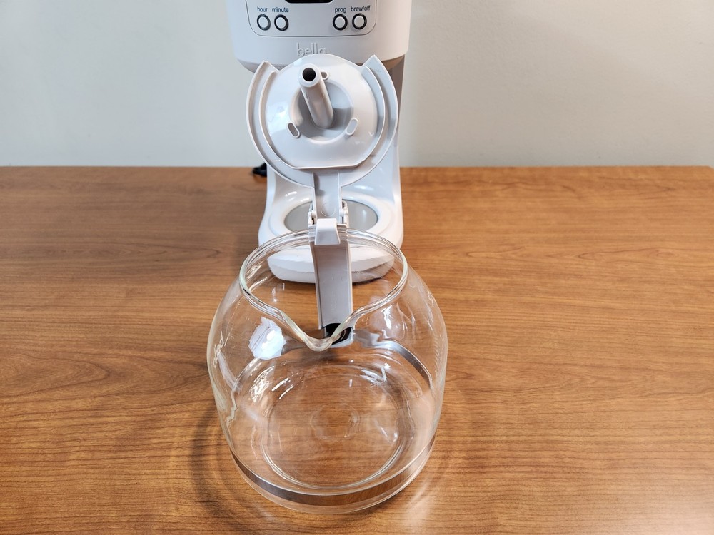 Bella 12 Cup Programmable Coffee Maker Model CMD1011-UL Beige New No Box