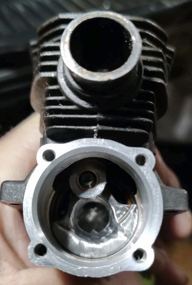 Dynamite Mach 2 Big Red .28 Pull/Spin Start Monster Truck Engine