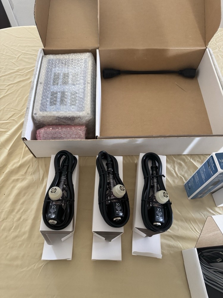 Bluelab pro controller with solenoid dosing system