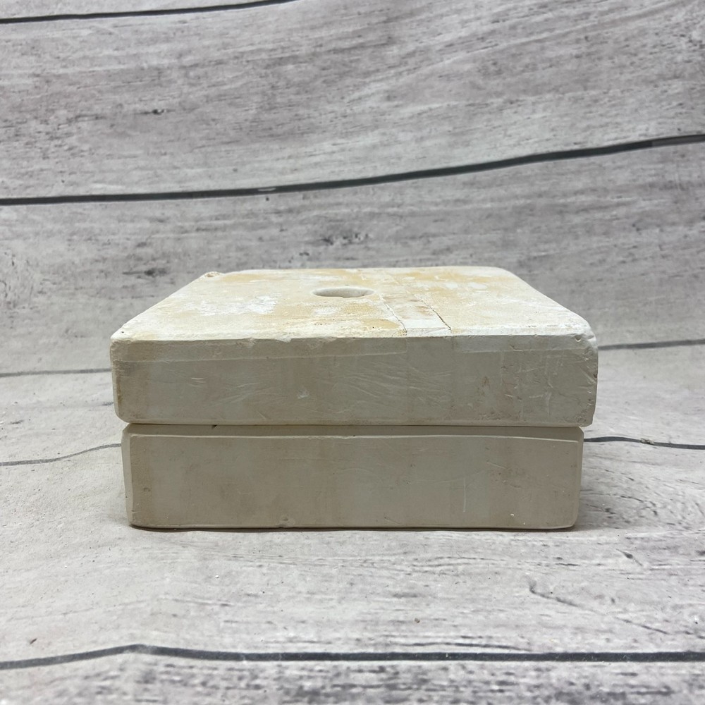 Unbranded Ceramic Casting Triangular Mold
