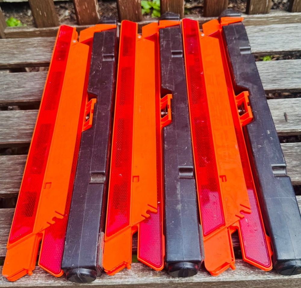 Sate-Lite No. 17A Reflective Emergency Warning Triangles 17" DOT APPROVED