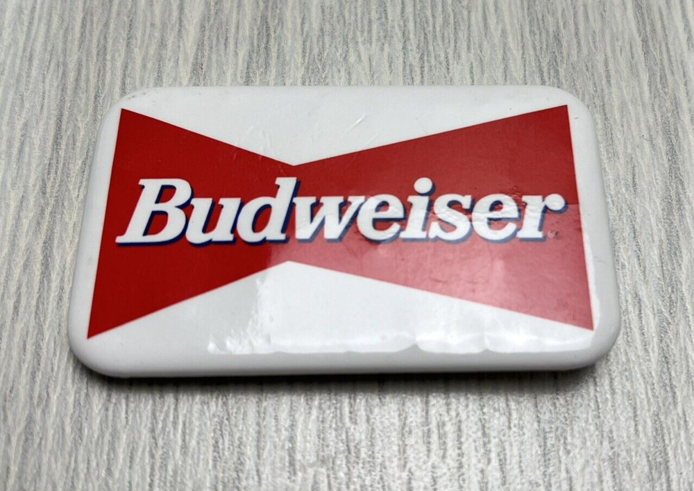 Vintage 90's Budweiser Beer Pin Button