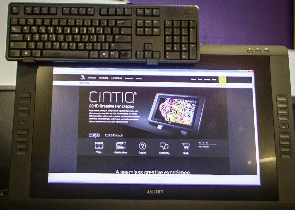 Wacom Cintiq 22HD Tablet 3d printed Keyboard tray hooks.