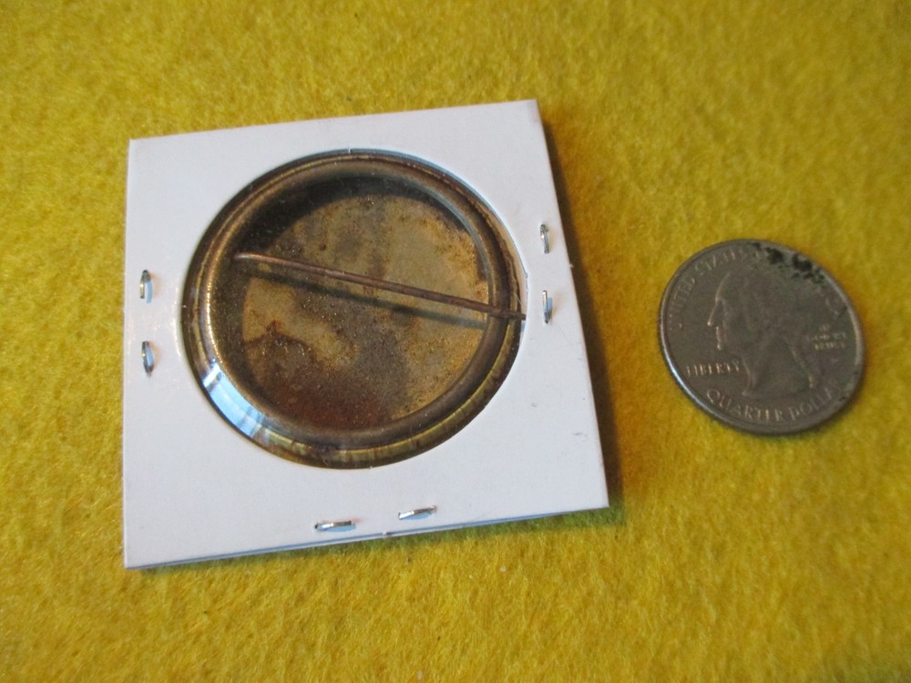 ORIGINAL WWII HOMEFRONT REMEBER PEARL HARBOR UNCLE SAM FIST BUTTON