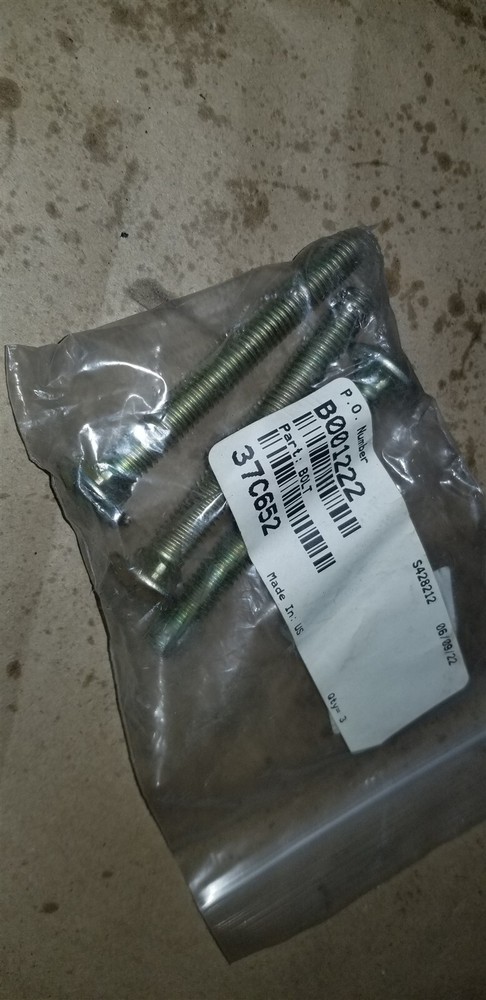 Bobcat 37C652 bolt pack of 3